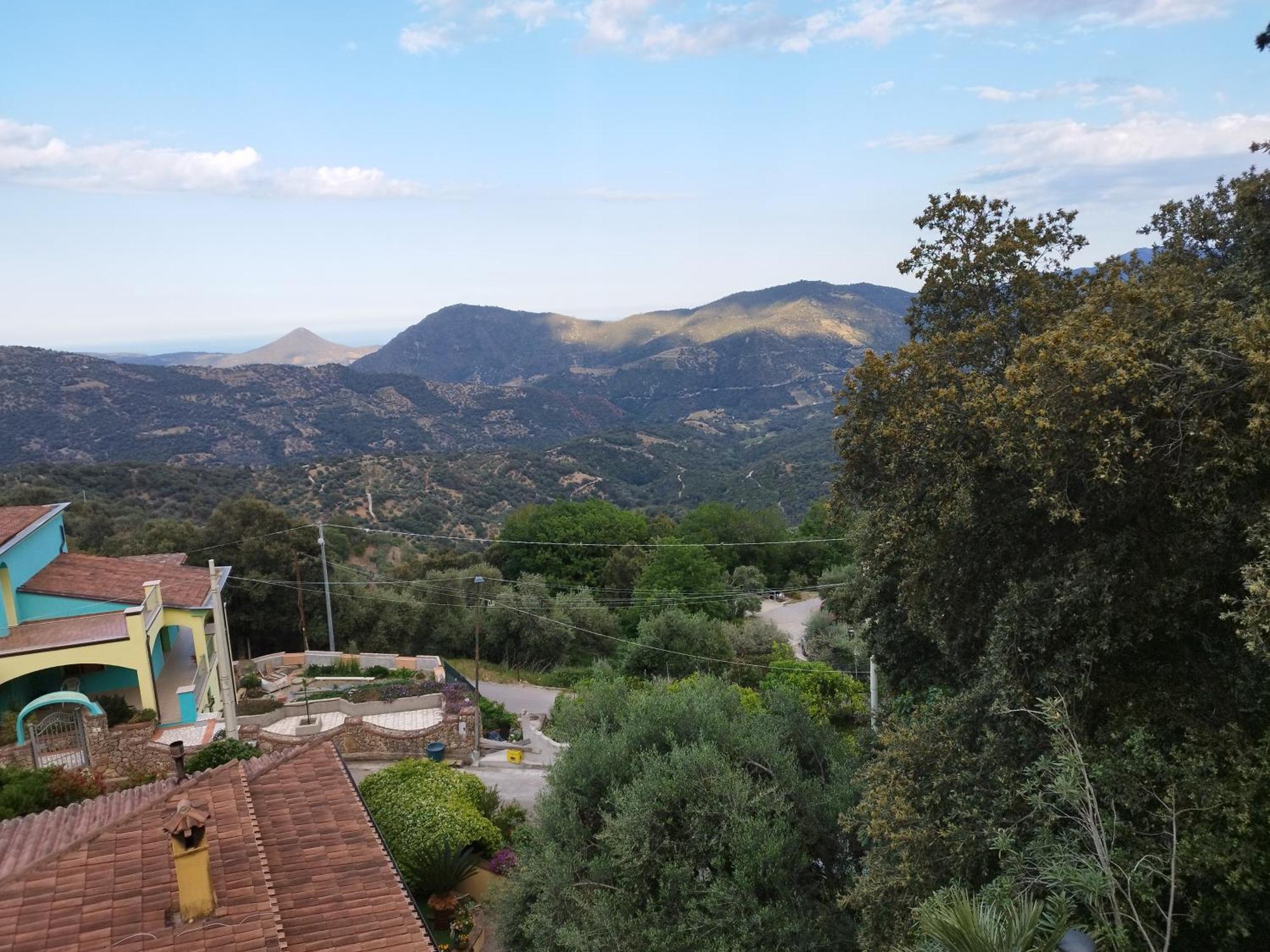 Appartamenti La Collina Jerzu المظهر الخارجي الصورة