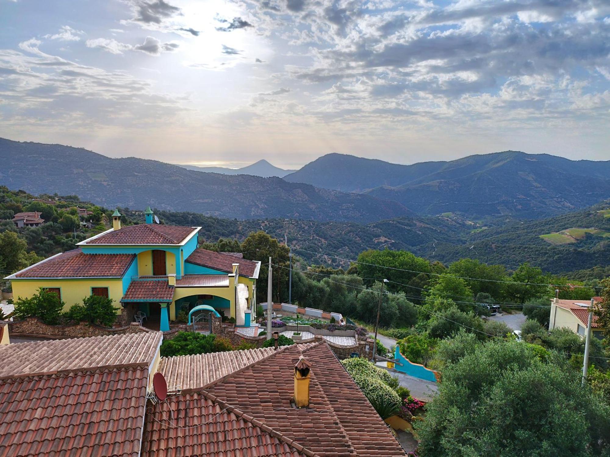 Appartamenti La Collina Jerzu المظهر الخارجي الصورة