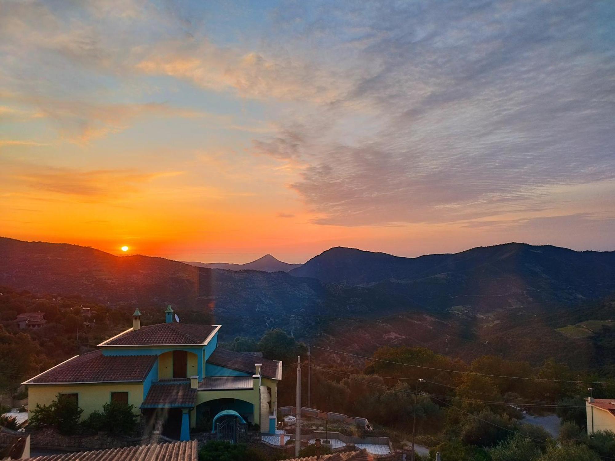 Appartamenti La Collina Jerzu المظهر الخارجي الصورة